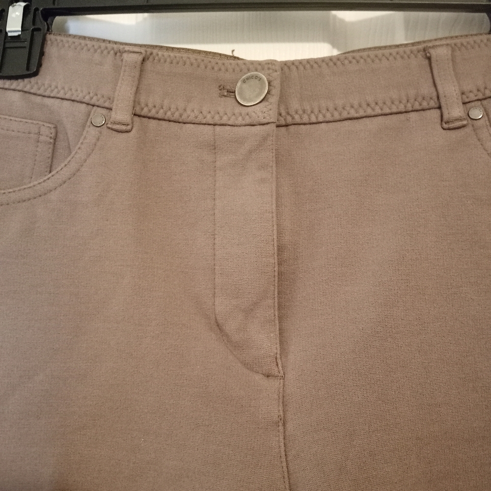 CHICO'S So Slimming® Hidden Tummy Pants in Tan Sz M - Picture 3 of 6